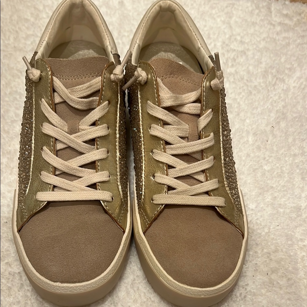 Stylish Beige and Gold Women's Sneakers